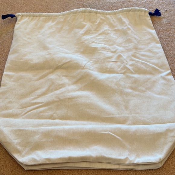 Louis Vuitton Dust Bag - Picture 2 of 2